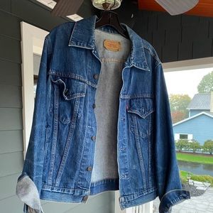 Levi’s denim jacket